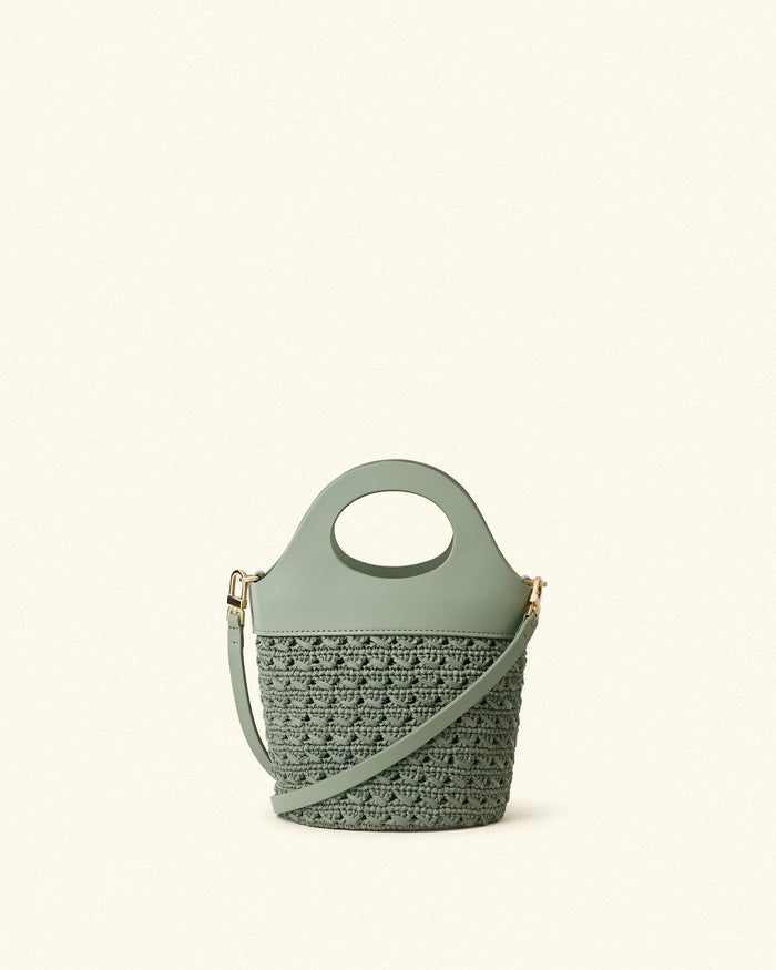 Pauline Bucket